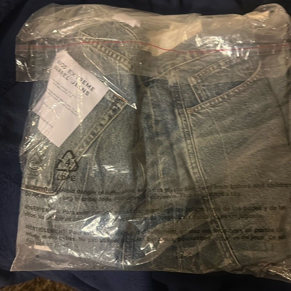 Good Extreme Barrel Jeans - Picture 2 of 10